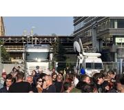 SNG vozy ped O2 Arenou - koncert Rogera Waterse